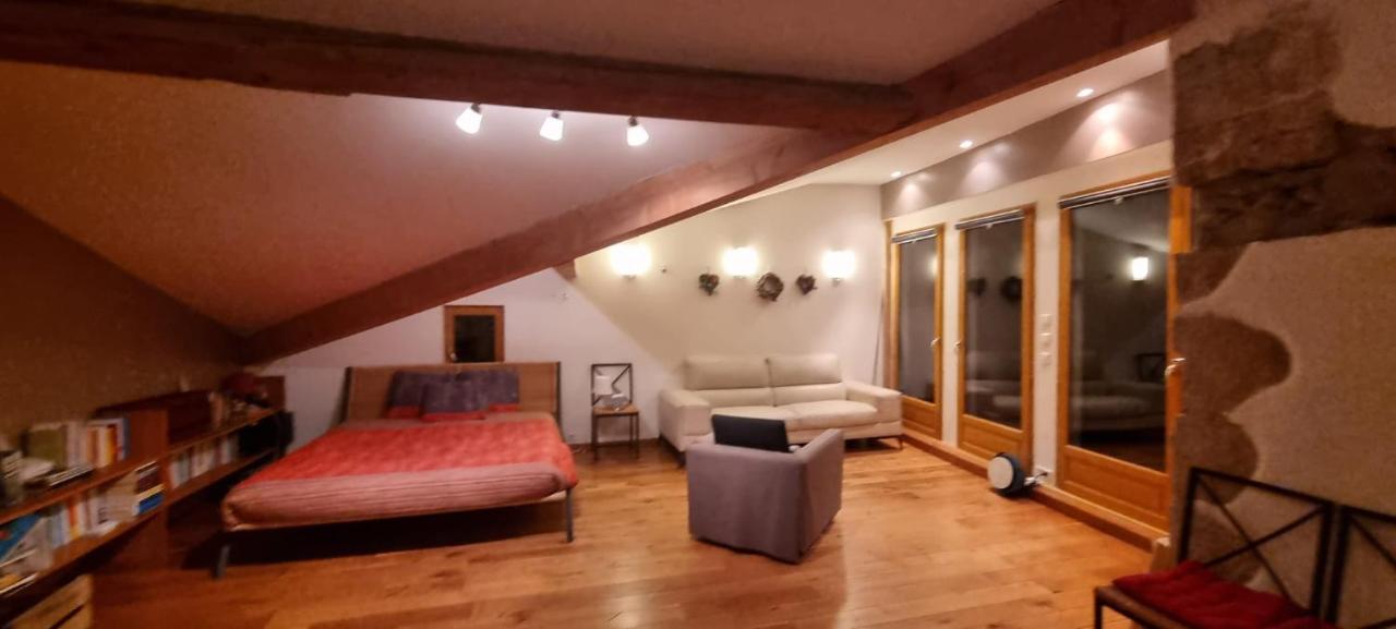 Au Vieux Four A Pain - Studio A Louer Chevry  Extérieur photo